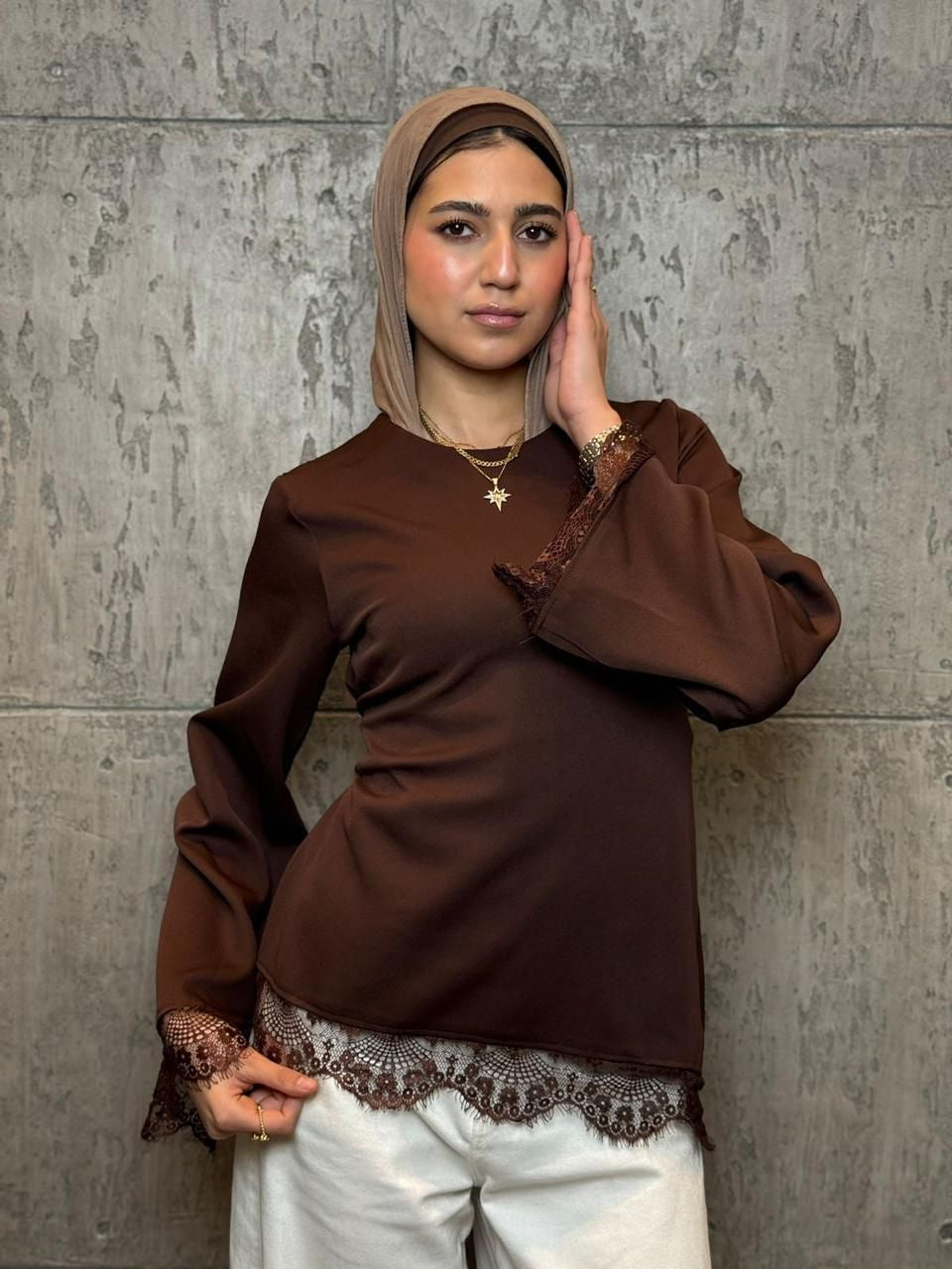 LACE TOP - MAUVE BROWN